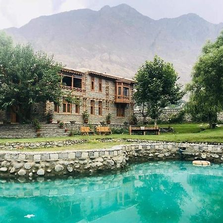 Riverdale Resort Gilgit Buitenkant foto