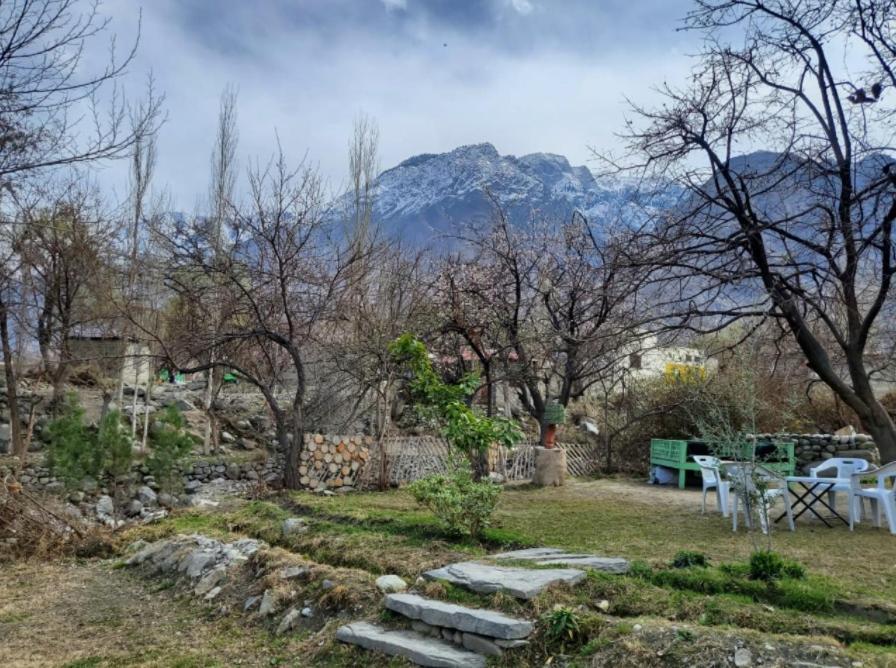 Riverdale Resort Gilgit Buitenkant foto