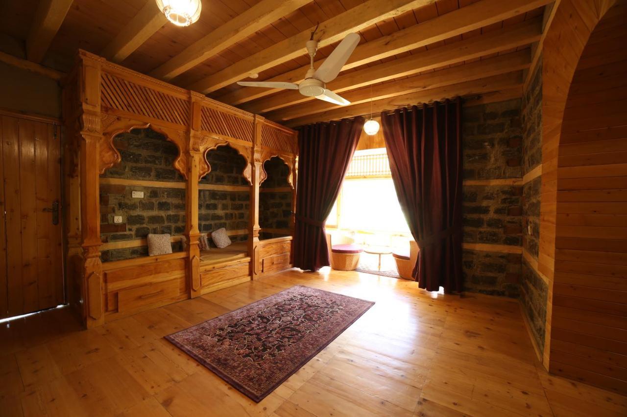 Riverdale Resort Gilgit Buitenkant foto
