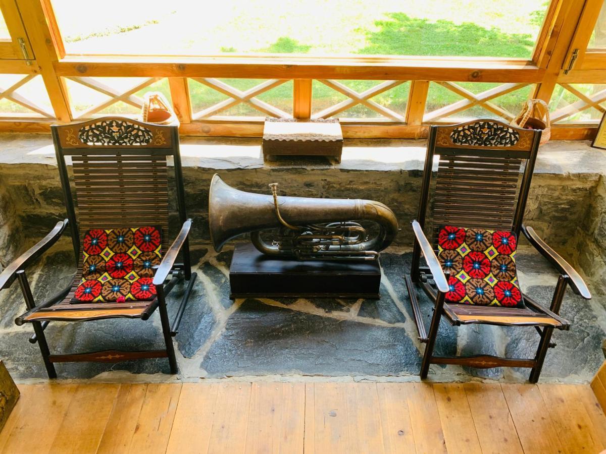 Riverdale Resort Gilgit Buitenkant foto