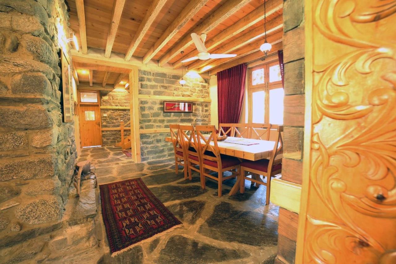 Riverdale Resort Gilgit Buitenkant foto